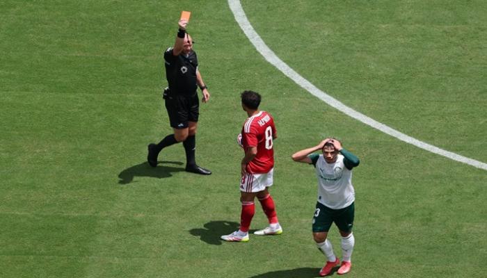 واقعة طرد لاعب بالميراس ضد الأهلي