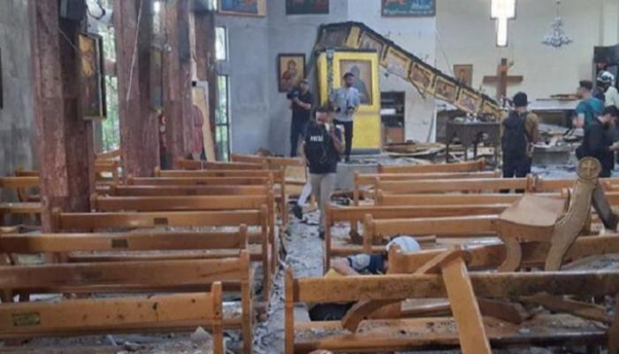 آثار الانفجار داخل كنيسة مار إلياس في دمشق