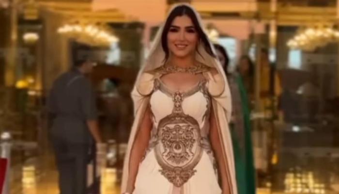 الفنانة المصرية مي عمر