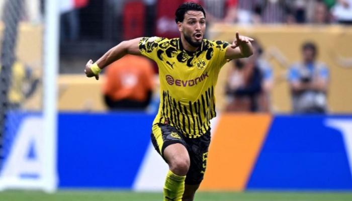 بن سبعيني مدافع بروسيا دورتموند