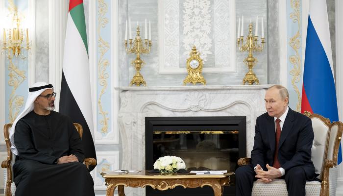 الشيخ خالد بن محمد بن زايد آل نهيان ولي عهد أبوظبي والرئيس الروسي فلاديمير بوتين