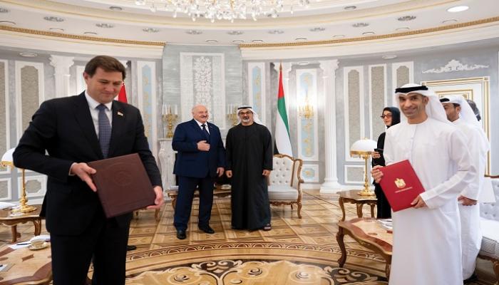 جانب من مراسم تبادل اتفاقية «التجارة في الخدمات والاستثمار»