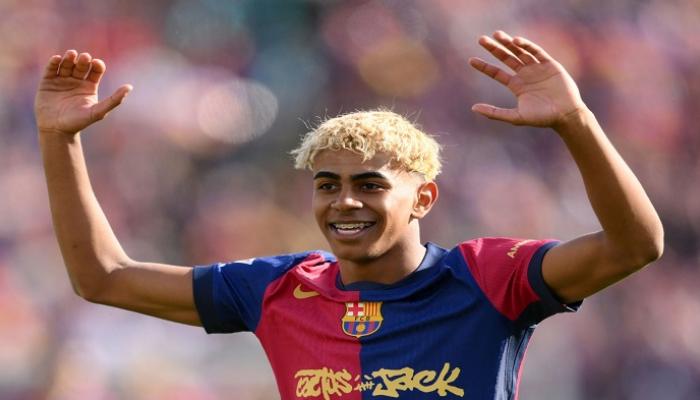 لامين يامال نجم برشلونة