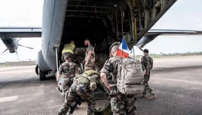 جنود فرنسيون في السنغال