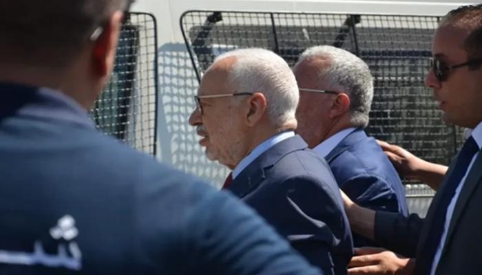 الغنوشي خلال محاكمة سابقة