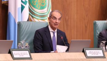 وزير الاتصالات المصري عمرو طلعت