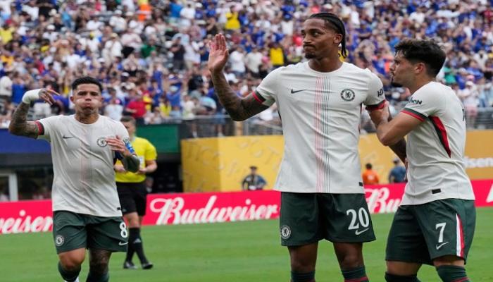 جواو بيدرو يرفض الاحتفال
