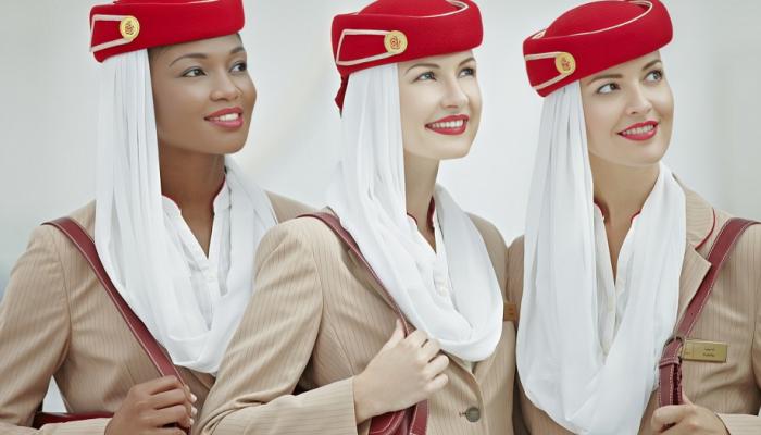 مضيفات الطيران الإماراتي