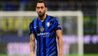 Hakan Çalhanoğlu Galatasaray'a hayırlı olsun!