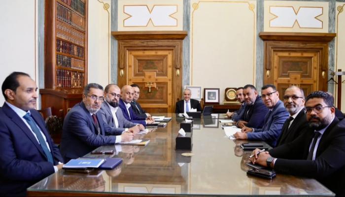 اجتماع برئاسة محافظ مصرف ليبيا المركزي ناجي عيسى