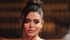 «تسريح شعرها حرام».. أسماء جلال تقاضي مصفف شعرها