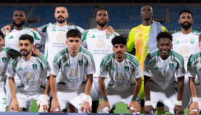 القنوات الناقلة لمباراة الأهلي وتيرول اليوم 