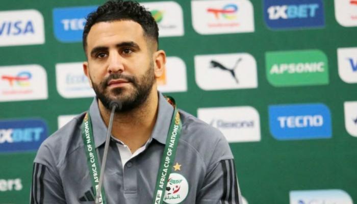 محرز قائد منتخب الجزائر