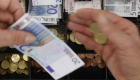 Dolar ve Euro haftanın son gününe nasıl başladı?
