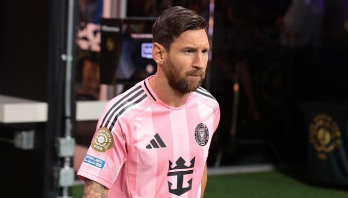 ليونيل ميسي قائد إنتر ميامي الأمريكي