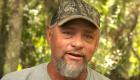 رحيل نجم «Swamp People» جونيور إدواردز.. وداعا لأسطورة صيد التماسيح