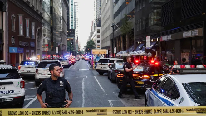 Manhattan'da gökdelene silahlı saldırı