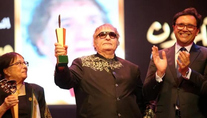 محيي إسماعيل لحظة التكريم