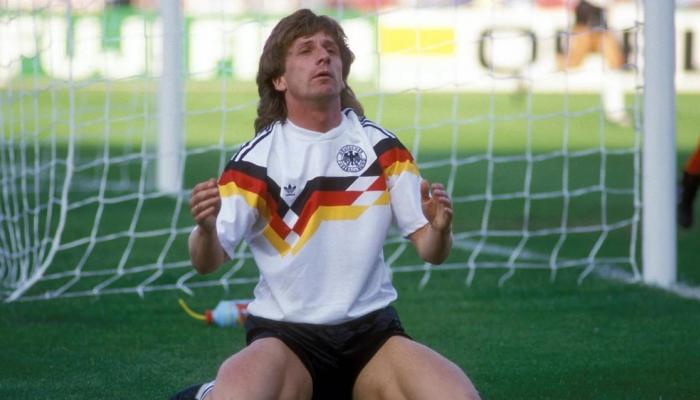 وفاة فرانك ميل بطل كأس العالم 1990