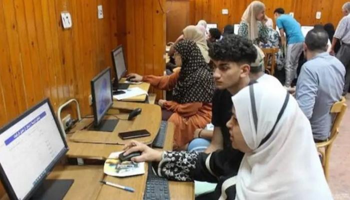 تسجيل رغبات طلاب المرحلة الثانية في تنسيق الجامعات- أرشيفية