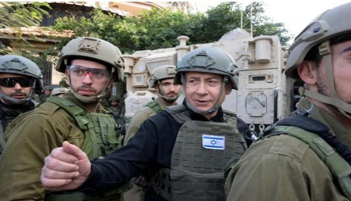 بنيامين نتنياهو وسط جنود إسرائيليين- أرشيفية