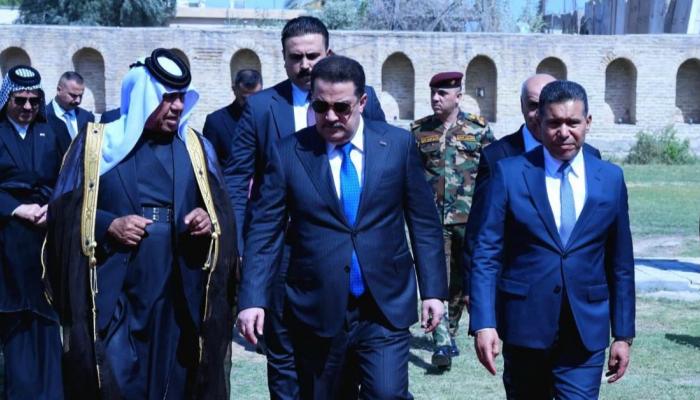 رئيس وزراء العراق محمد شياع السوداني خلال زيارة ميدانية