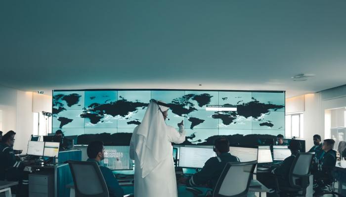 «أدنوك للإمداد والخدمات» تحقق أرقام قياسية