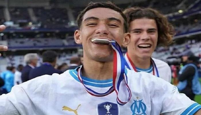 الموهبة التونسية أنيس دوبال