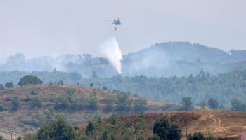 فريق الانقاذ الإماراتي  يواصل عمليات إطفاء حرائق الغابات في ألبانيا