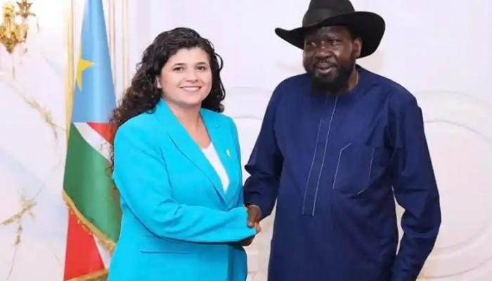 رئيس جنوب السودان مع نائبة وزير الخارجية الإسرائيلي