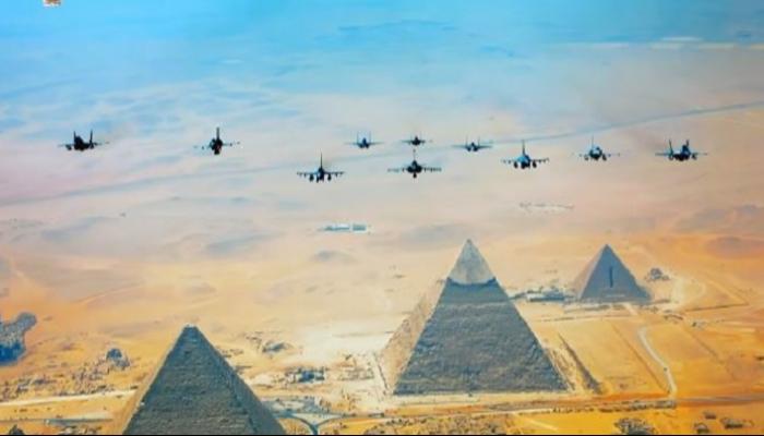 جانب من تدريبات «النجم الساطع» - الجيش المصري