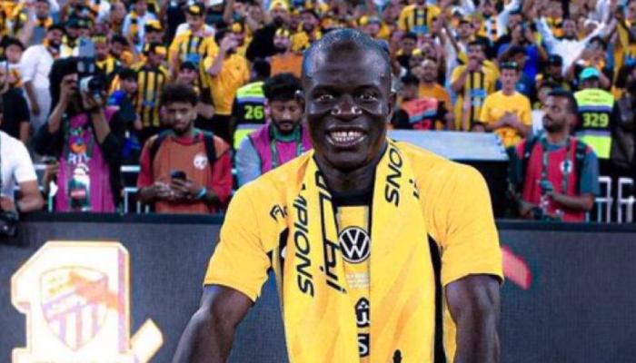 نغولو كانتي لاعب الاتحاد