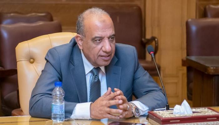 الدكتور محمود عصمت وزير الكهرباء المصري