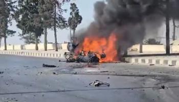 اشتعال النيران في سيارة بسوريا
