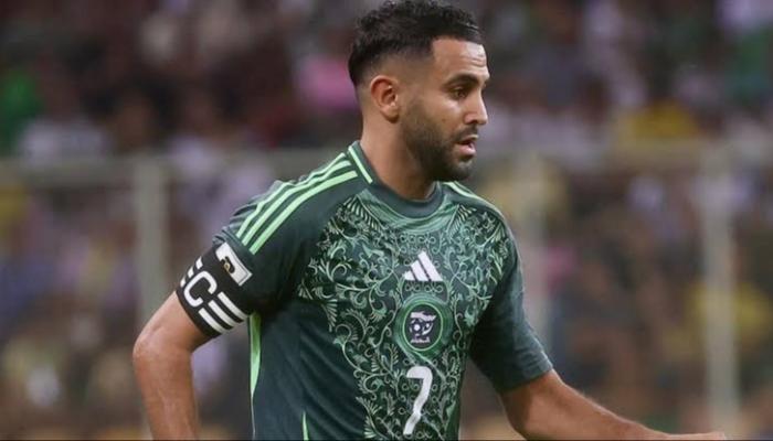 محرز قائد منتخب الجزائر