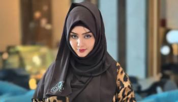 الإعلامية اليمنية مايا العبسي
