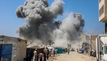 آثار القصف الإسرائيلي على مدينة غزة