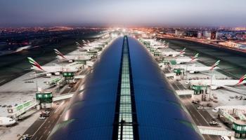 مطارات الإمارات تتجاوز حاجز المليار مسافر خلال 10 سنوات