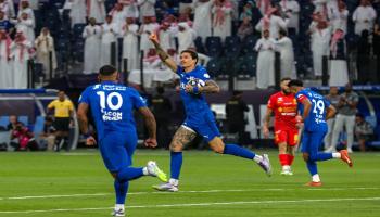 الهلال يتعادل مع القادسية