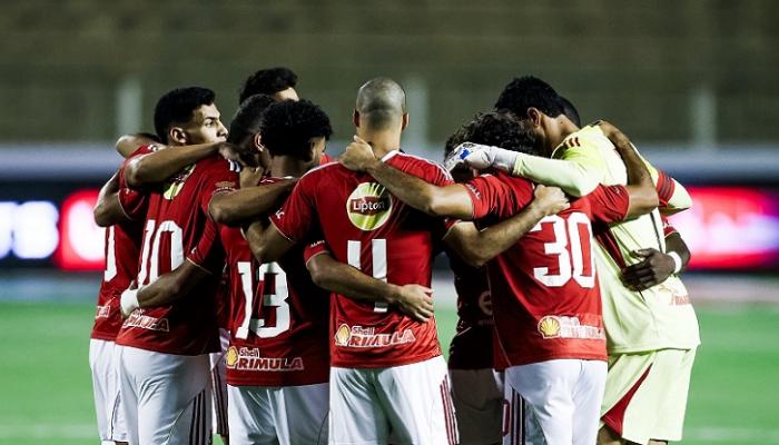 الأهلي يتعادل مع إنبي