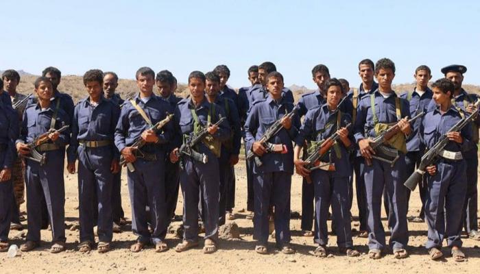 أطفال يمنيون في معسكرات تجنيد الحوثي
