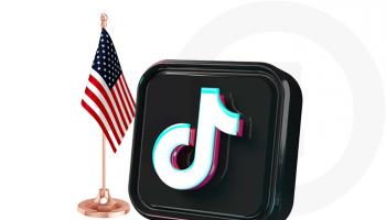 شعار تطبيق تيك توك وعلم أمريكا