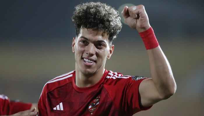 إمام عاشور لاعب الأهلي
