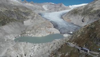 كتلة جريس الجليدية في سويسرا 