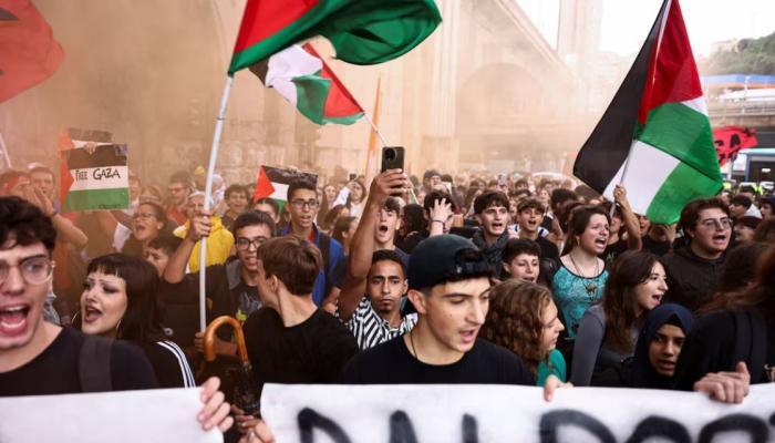 إضراب عمال الموانئ في جنوة احتجاجًا على حرب إسرائيل في غزة