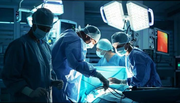 استئصال كلية مريض سرطان - تعبيرية