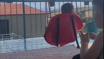 طفل تركي يوجّه سلامه للكعبة