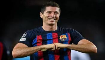 روبرت ليفاندوفسكي مهاجم برشلونة