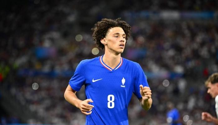 مغناس أكليوش، لاعب منتخب فرنسا للشباب