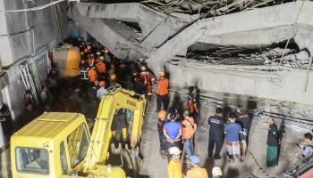 انهيار مبنى مدرسة في إندونيسيا